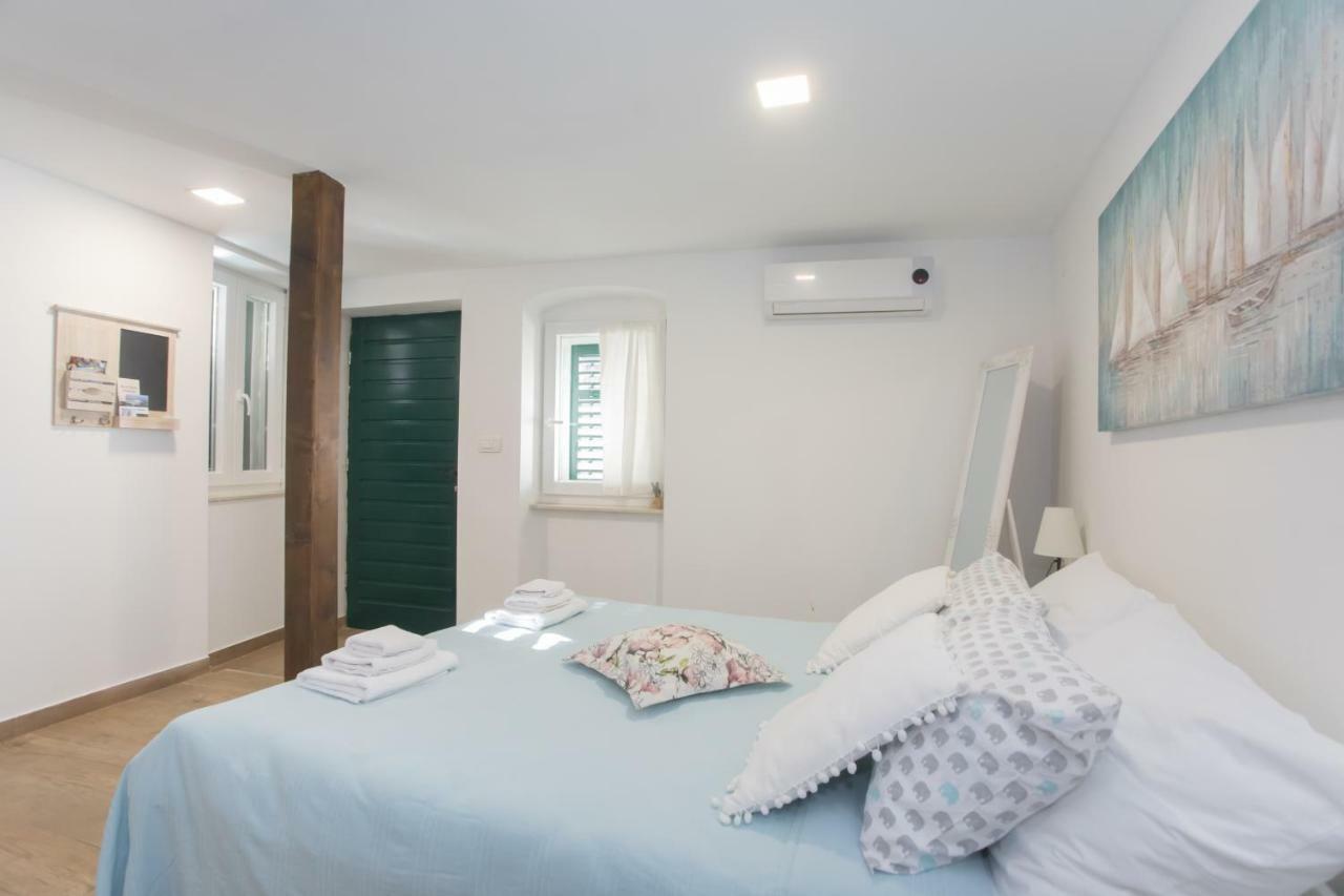 Aurum Apartment Šibenik Esterno foto